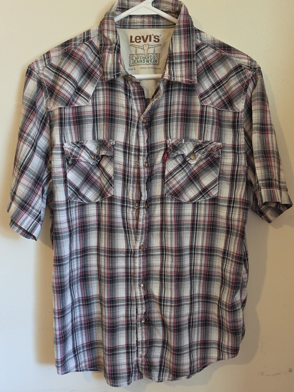 Western Levi's Men's Short Sleeve Plaid Button-Down Snap Shirt